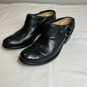 Vintage Frye belted harness slip in mule boots size 7.5